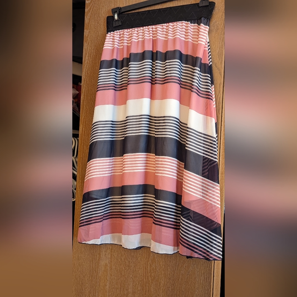 Lola LuLaRoe Skirt
